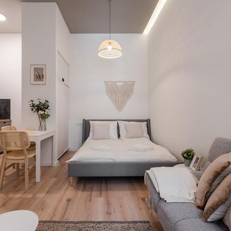 A62 - Akacfa Street Central Residence - Best Location By Bqa Βουδαπέστη Εξωτερικό φωτογραφία