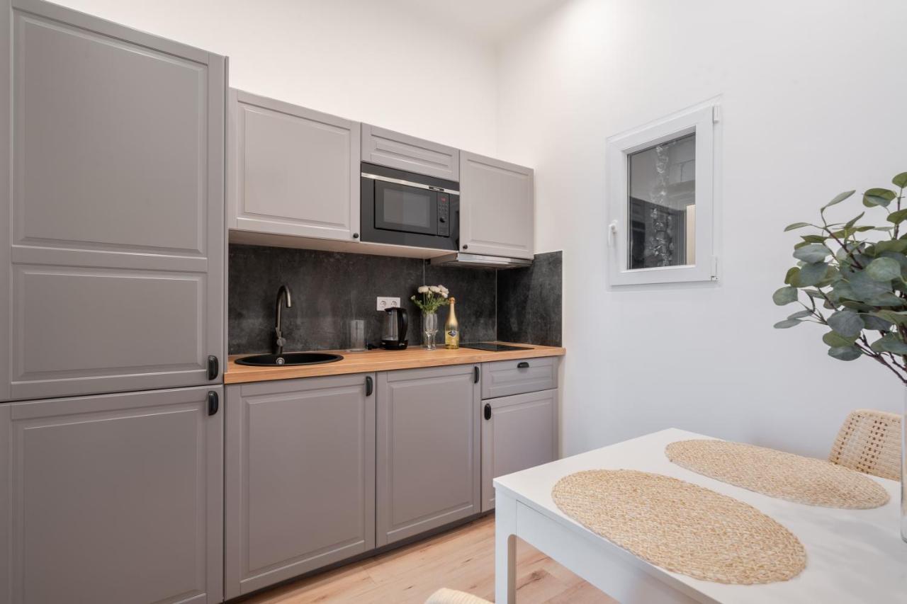 A62 - Akacfa Street Central Residence - Best Location By Bqa Βουδαπέστη Εξωτερικό φωτογραφία